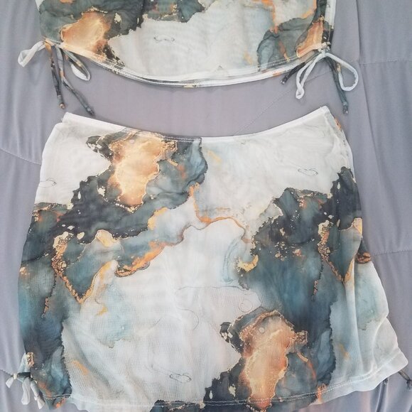 Marble Print Mesh Tee and Skirt Set - Picture 5 of 11